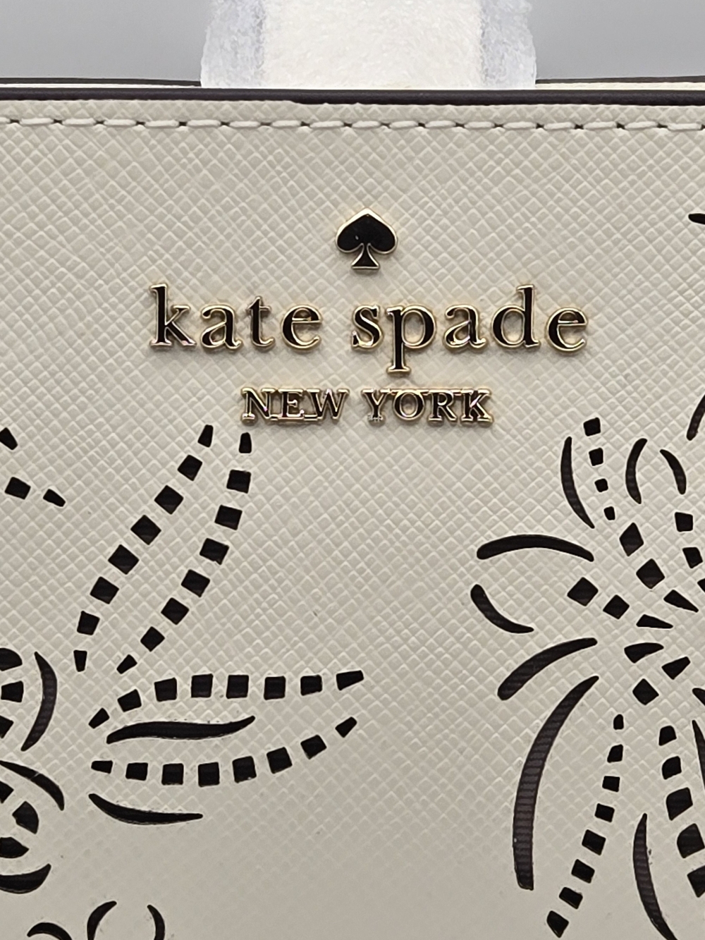kate spade NIB Madison Medium Compact Bifold Wallet In Meringue - Picture 3 of 10